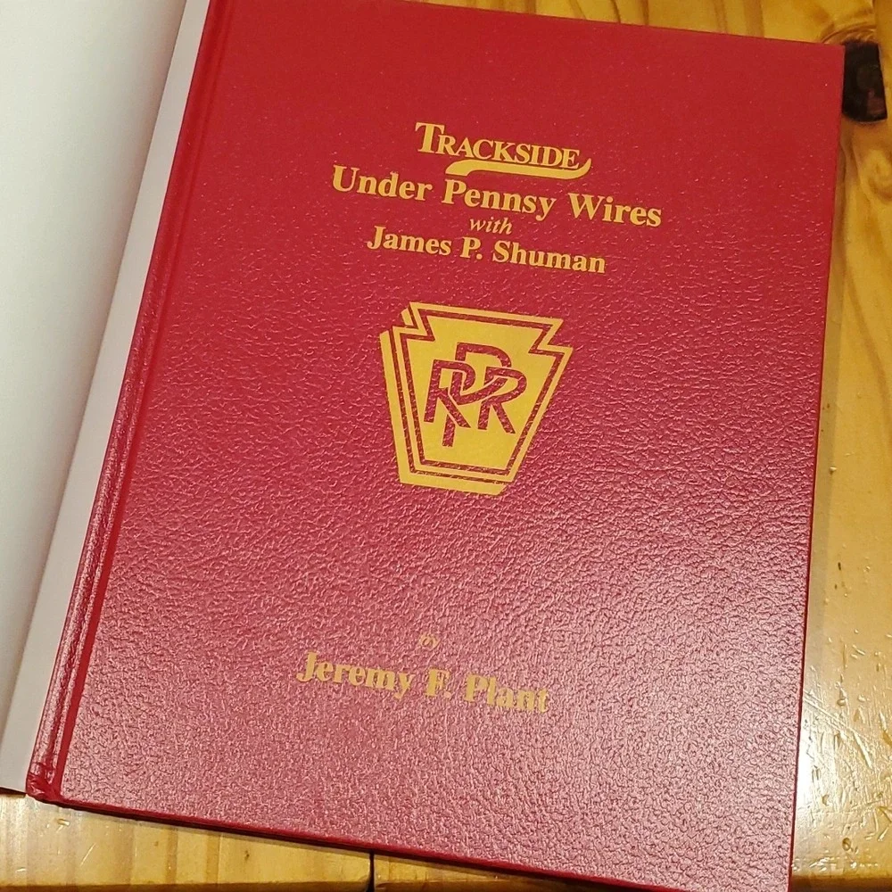 2 Pennsylvania‎ Railroad coffee table books